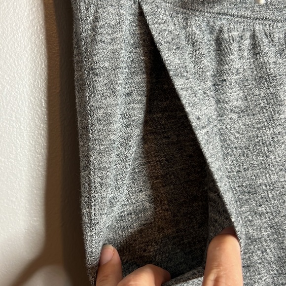 Nike light gray capris joggers vintage style size xs - Picture 3 of 6